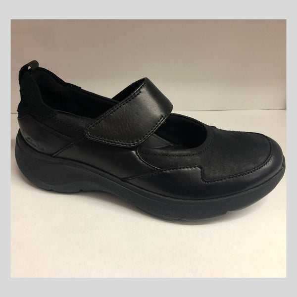 Clarks glide deals